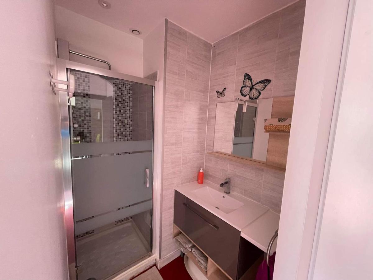 Maison F2, Neuve Au Calme Avec Jardinet La Crau Dış mekan fotoğraf